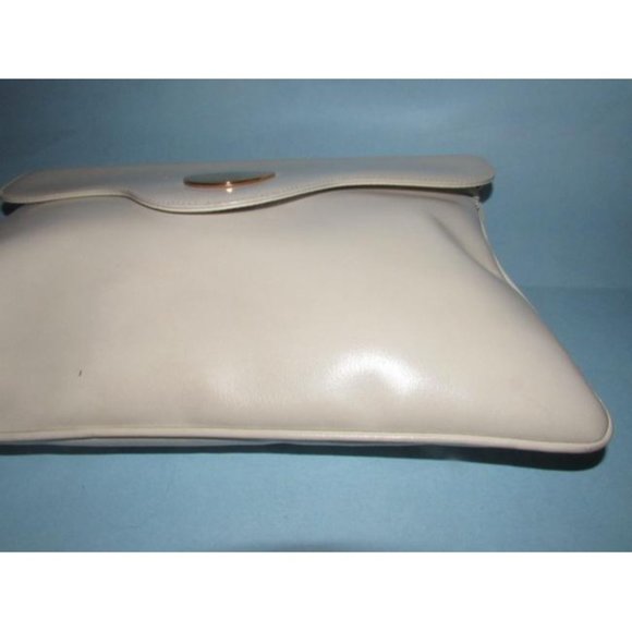 Gucci Envelope Top Stone Colored Leather Clutch - Picture 5 of 12